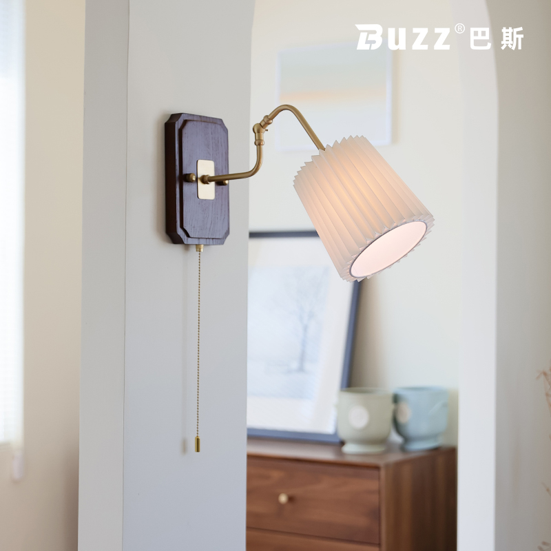 中古风黄铜壁灯实木灯体角度可调