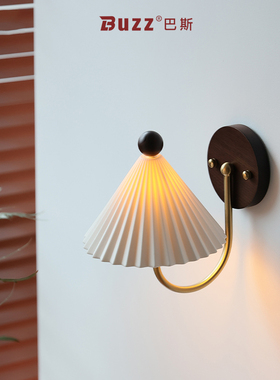 陶瓷复古壁灯中古创意卧室床头墙灯法式百褶奶豆实木墙壁灯装饰灯