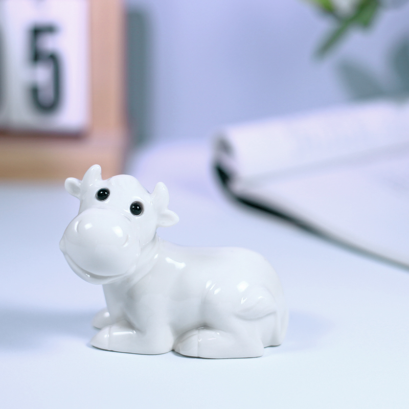 陶瓷生肖风水现代工艺品小牛招财