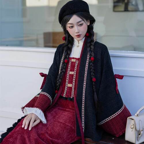 拟梦汉元素半身裙套装小香千金风