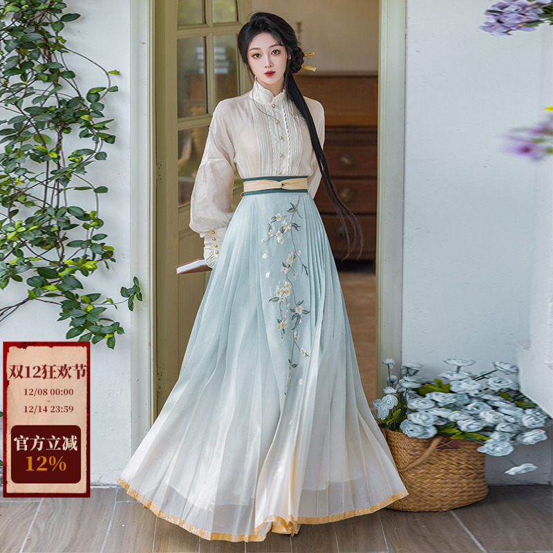 拟梦通勤渐变马面裙汉服