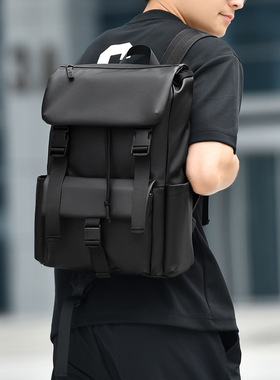 新款商务双肩包男士休闲简约背包大容量防水轻便旅行包通勤电脑包