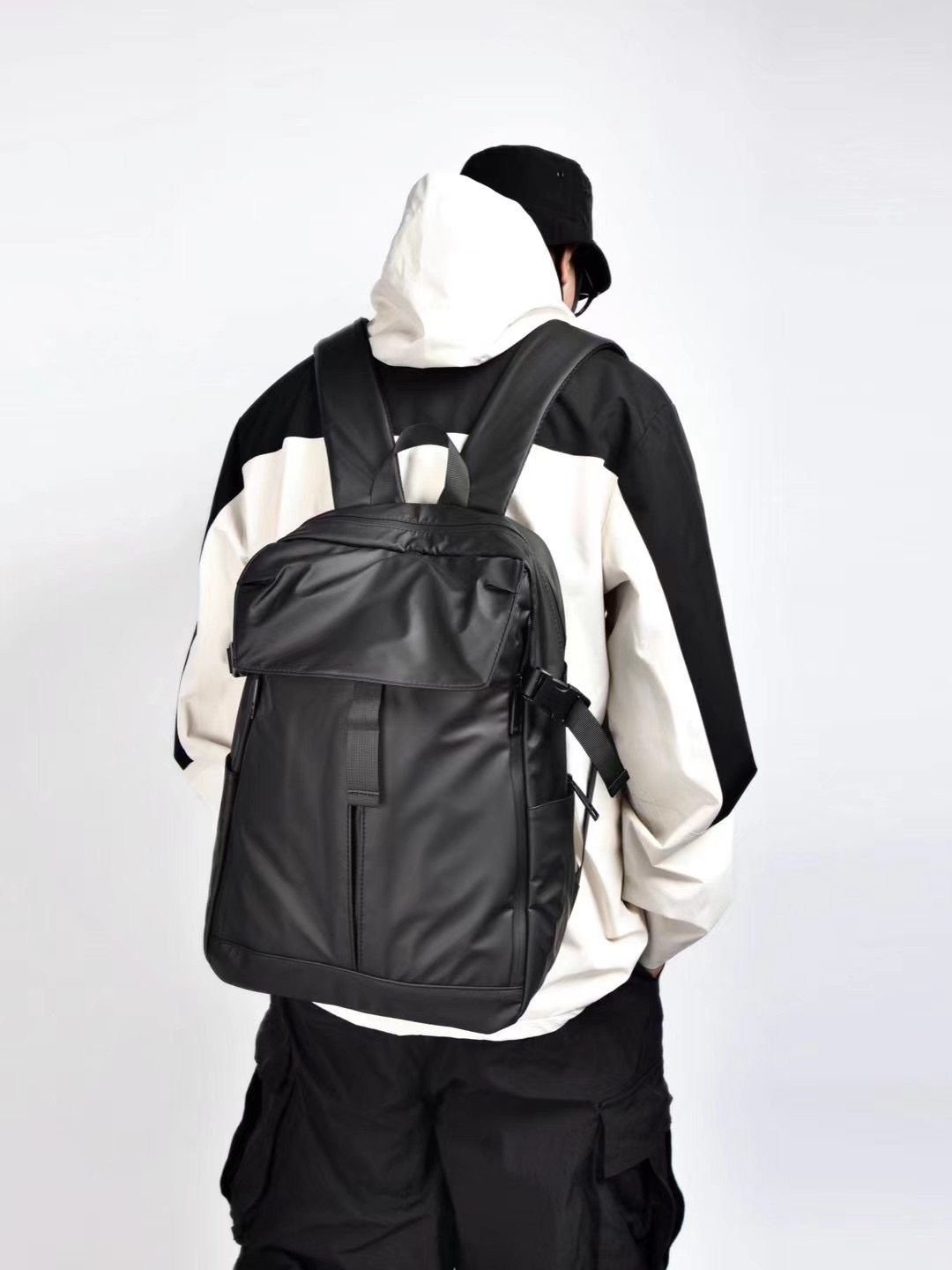 摩托车头盔包全盔骑行背包男机车包摩旅装备骑士高中大学生书包女