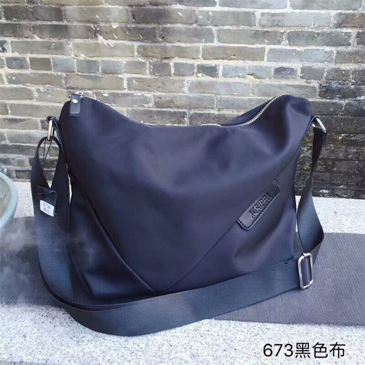 2019新款尼龙布单肩斜挎女包休闲中性纯色新月形挎包牛津布防水包|ruв категории Сумки, Г - жа сумки - от Buy2taobao.com для оказания профессиональной услуги покупки агента Taobao