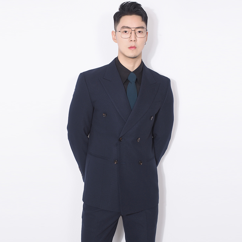 川泽男士秋季双排扣纯色西服套装