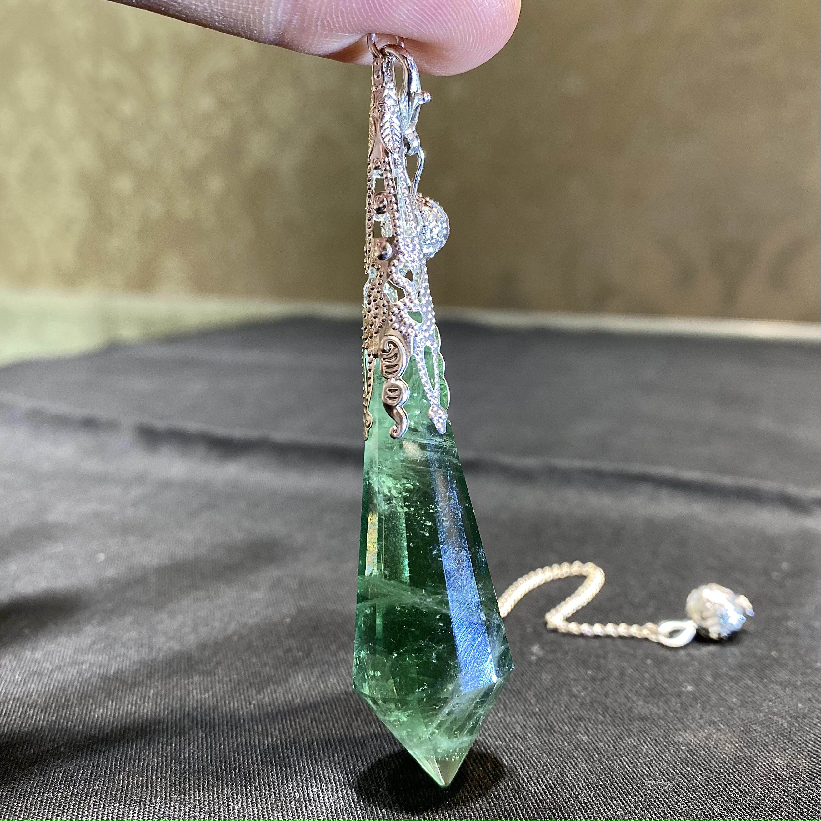 天然水晶灵摆 全绿萤石水晶灵摆吊坠套链 水晶挂件 毛衣链