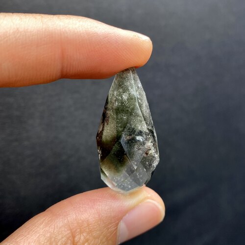 天然水晶 绿幽灵使之泪灵摆吊坠 水滴原石刻面吊坠 挂坠 一物一图