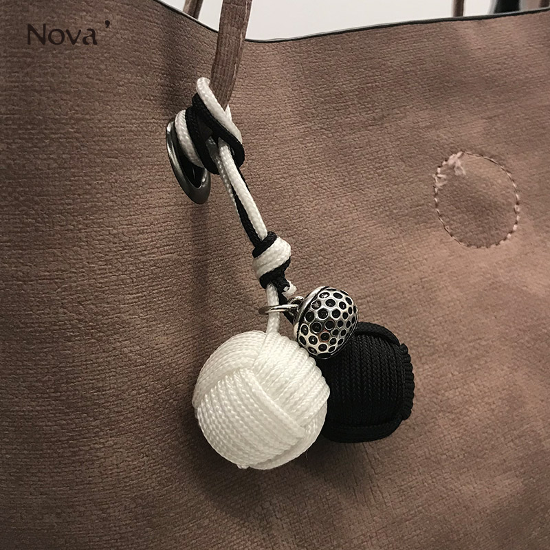极简文艺风猴拳结轻北欧纯手工编织包包挂饰汽车钥匙扣车挂黑白灰|msdalam kategori Aksesori/Belt kulit/Hat/Muffler, Kasut dan beg/Aksesori tali pinggang, aksesori beg, beg loket - dari Buy2taobao.com untuk memberikan perkhidmatan ejen Taobao profesional membeli