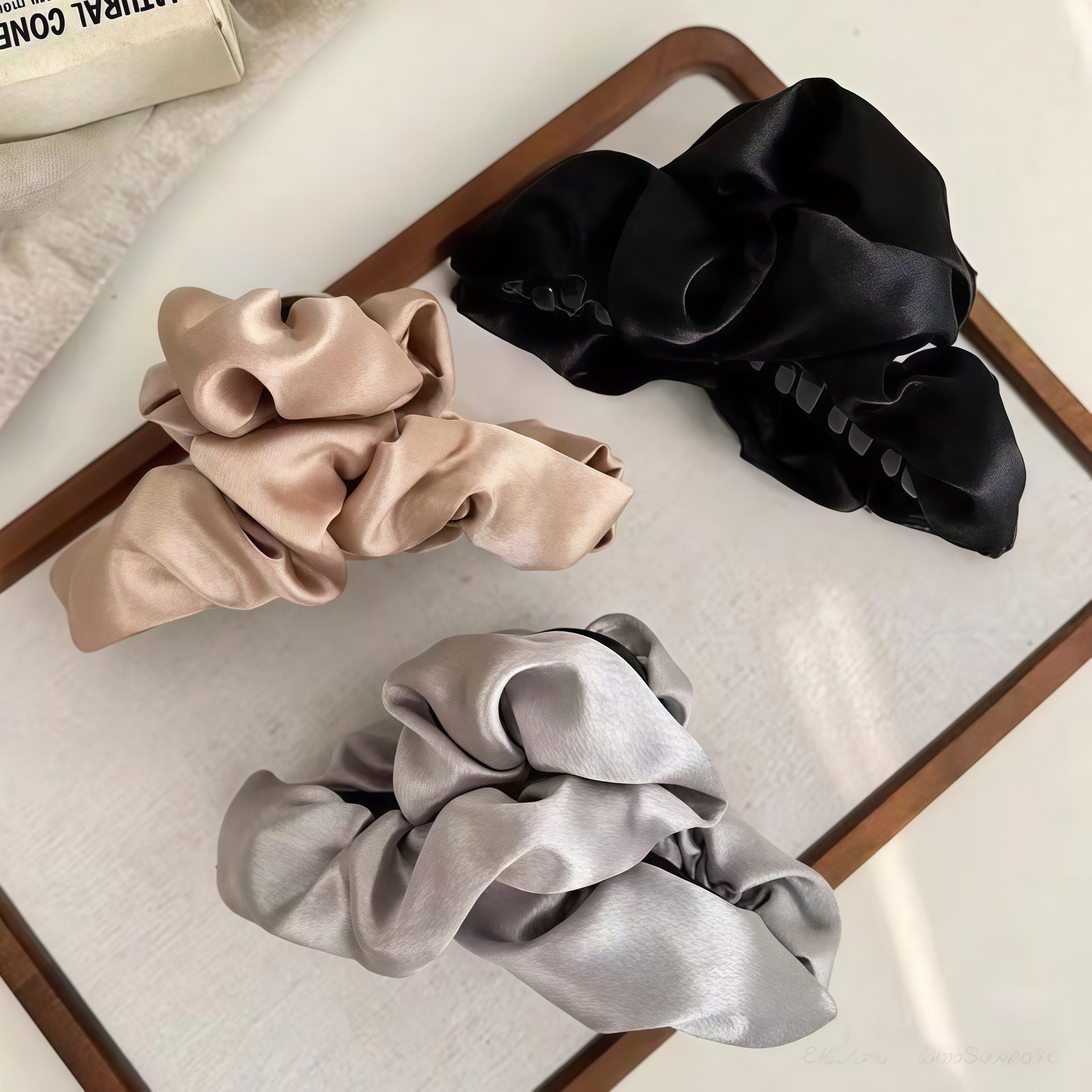 云朵蓬松抓夹饱满后脑勺发夹2025新款秋冬高级感鲨鱼夹女夹子头饰,饰品/流行首饰/时尚饰品新,民族风发饰,淘宝优惠券,粉丝福利购,淘宝优惠卷