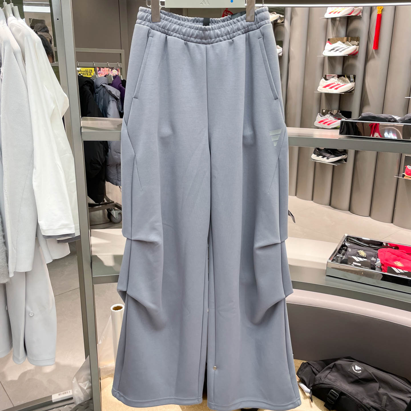 Adidas阿迪达斯春季灰色阔腿裤女子宽松运动休闲长裤松紧腰KS0078