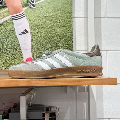 阿迪达斯三叶草男女鞋2025新款GAZELLE INDOOR经典运动板鞋JI3526