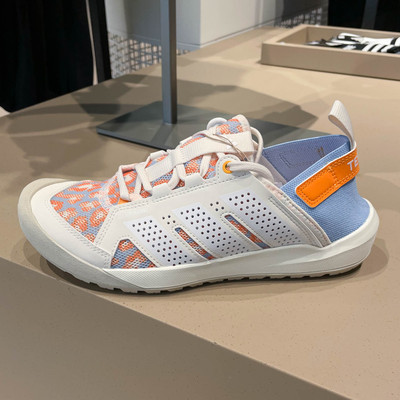 adidas阿迪达斯户外溯溪鞋2026新款男女鞋透气徒步鞋涉水鞋HP7165