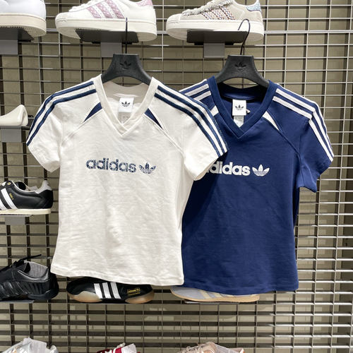 Adidas三叶草女V领T恤202
