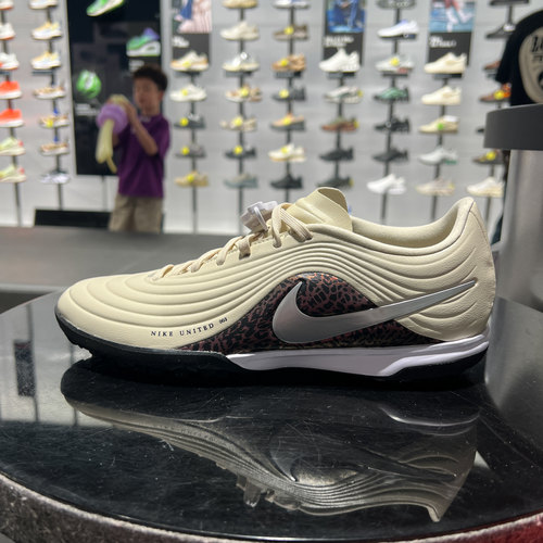 耐克Nike传奇11 MAESTRO中端TF NU3碎钉人草足球鞋IO8462-201