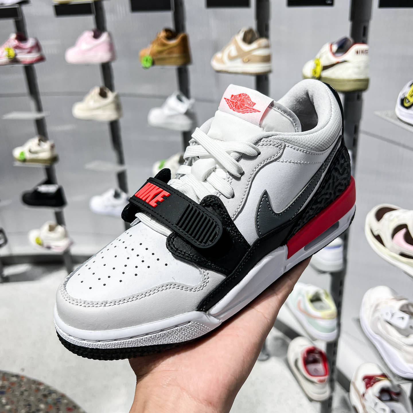 NIKE耐克女鞋春季新款AJ312青少年潮流休闲运动篮球鞋 CD9054-113