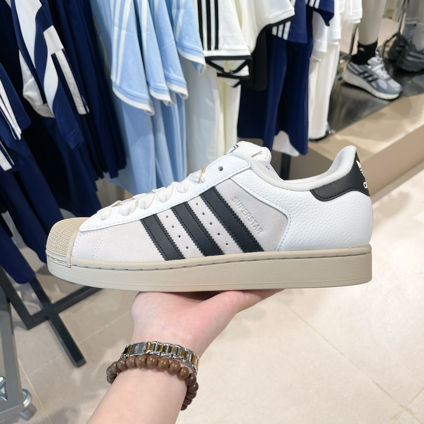 Adidas三叶草男女鞋2026