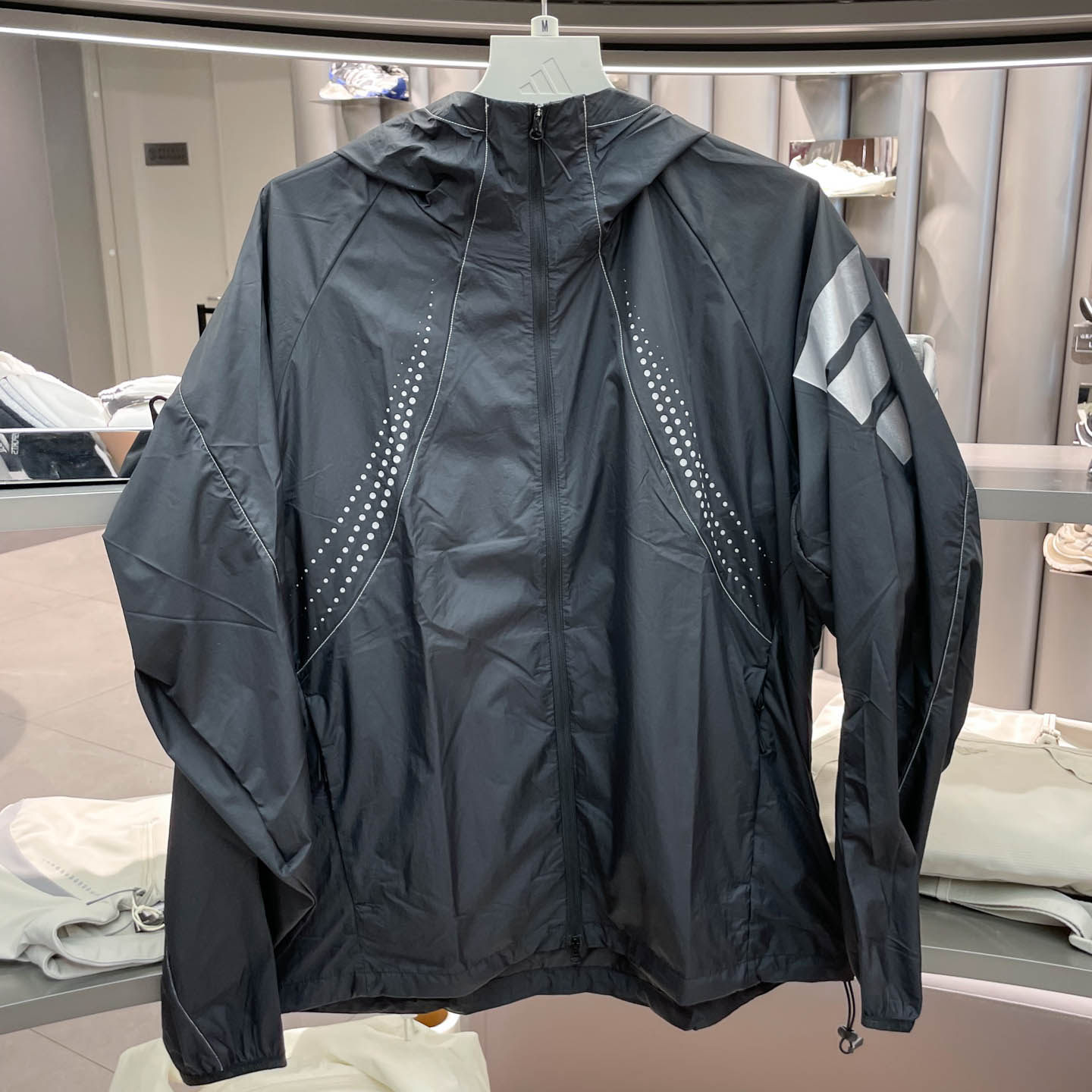 Adidas阿迪达斯夏季运动风连帽防风外套男修身机能防晒服KW0100