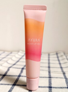 日本AYURE唇部精华淡化唇纹滋润