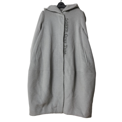 圣迪茧型字母刺绣连帽羊毛尼大衣