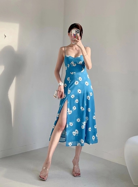 JILL LIU 蓝色未央 法式小雏菊印花吊带开叉连衣裙系带碎花长裙女