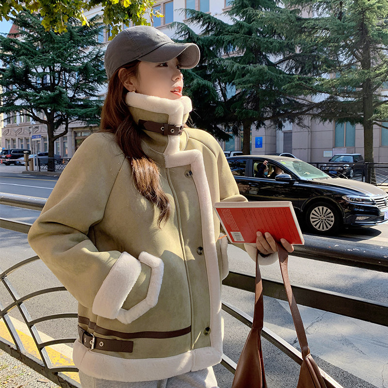精仿女冬季加绒加厚羊羔毛外套