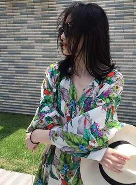 服超仙海边度假连衣裙拍照出游女