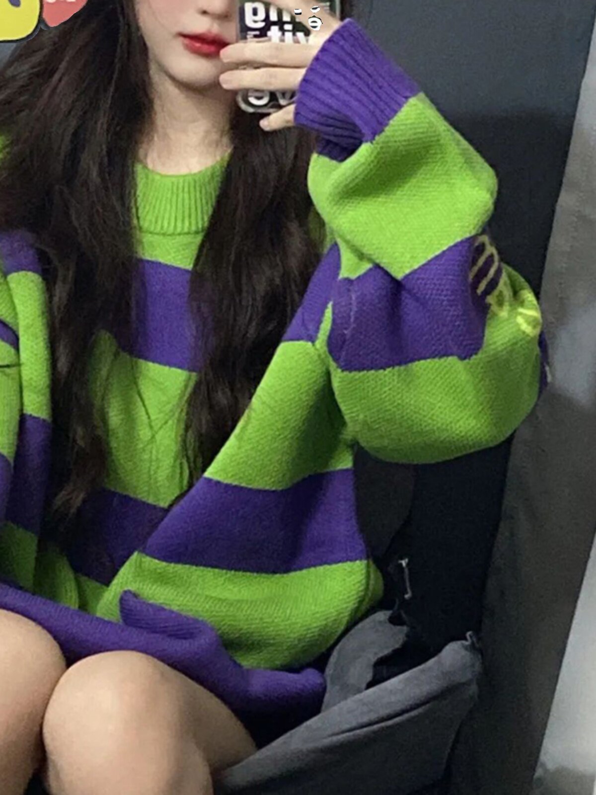 여성을 위한 트렌디한 브랜드 스웨터 루즈하고 슬림하며 다재다능한 상의 새로운 봄 가을 전국 트렌디한 달콤하고 시원한 스트라이프 대비 스웨터