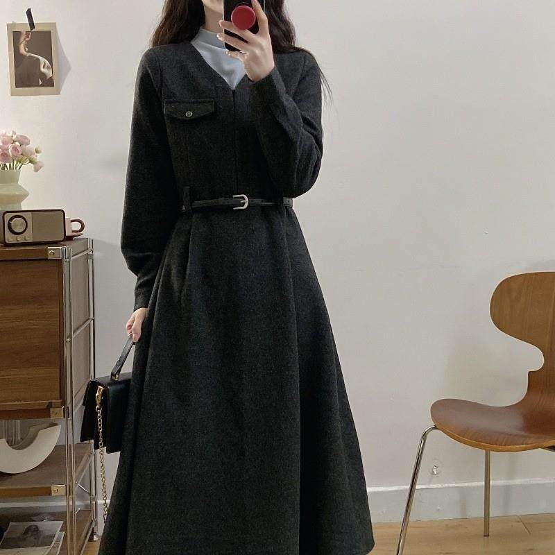 加厚毛呢假两件洋装套装秋冬季新款法式中长版遮肉裙子新年战 袍