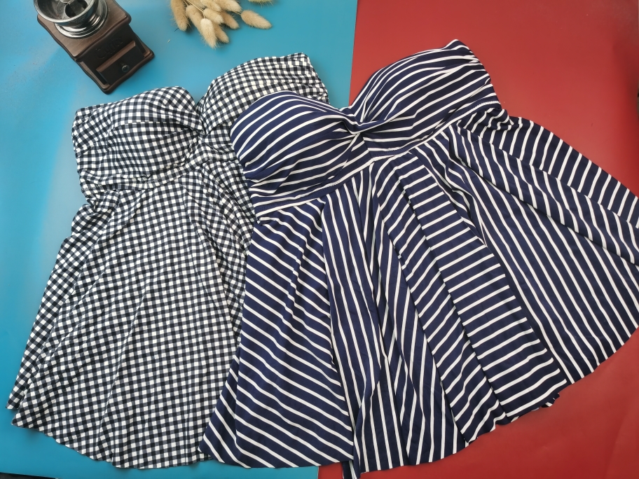 一字肩无肩带泳衣上装