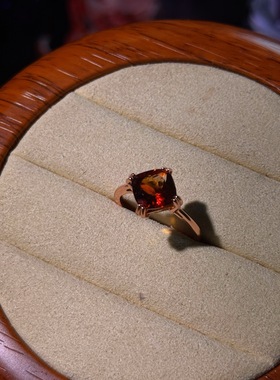 巴西黄水晶金红料戒指 银镀玫瑰金镶嵌 尺寸8*8mmmm活口设计