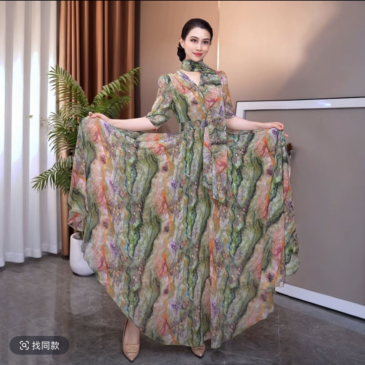 新款气质飘带V领连衣裙复古水墨印花大摆裙收腰显瘦中年女士长裙