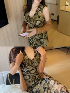 显瘦气质印花收腰V领连衣裙 45度斜裁修身 green大姐姐 梨形天菜