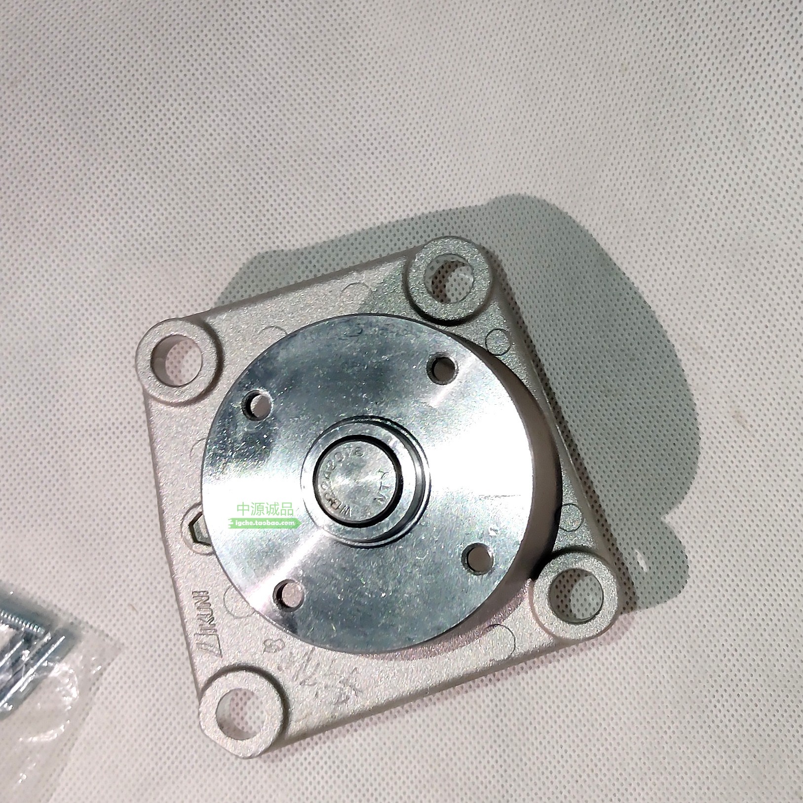 水泵支架 适配三菱帕杰罗猎豹六缸V45V43用