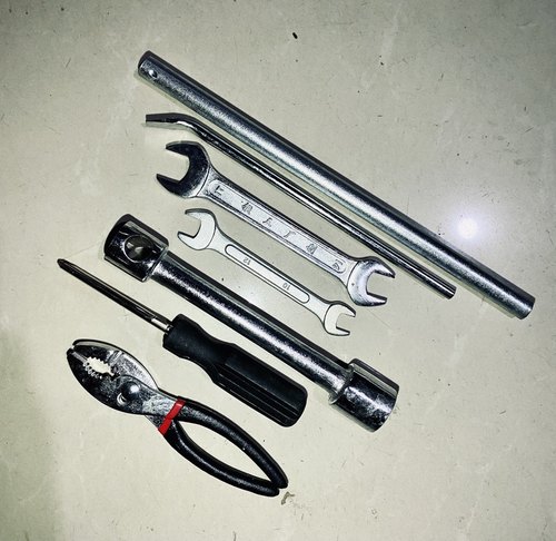 随车工具三菱帕杰罗猎豹黑金刚Q6