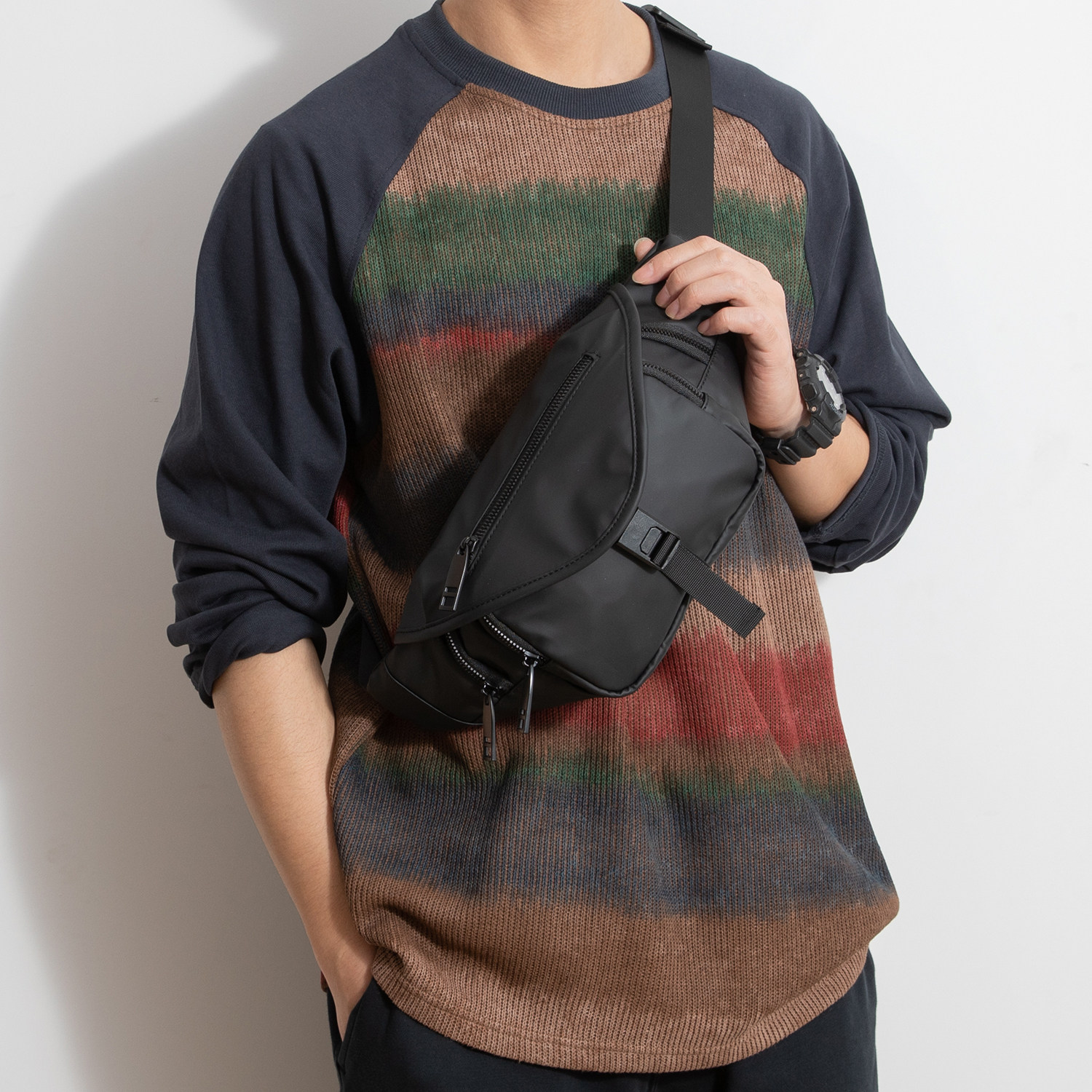 日系胸包男运动斜挎包牛津布防水多口袋休闲骑行包个性时尚小腰包