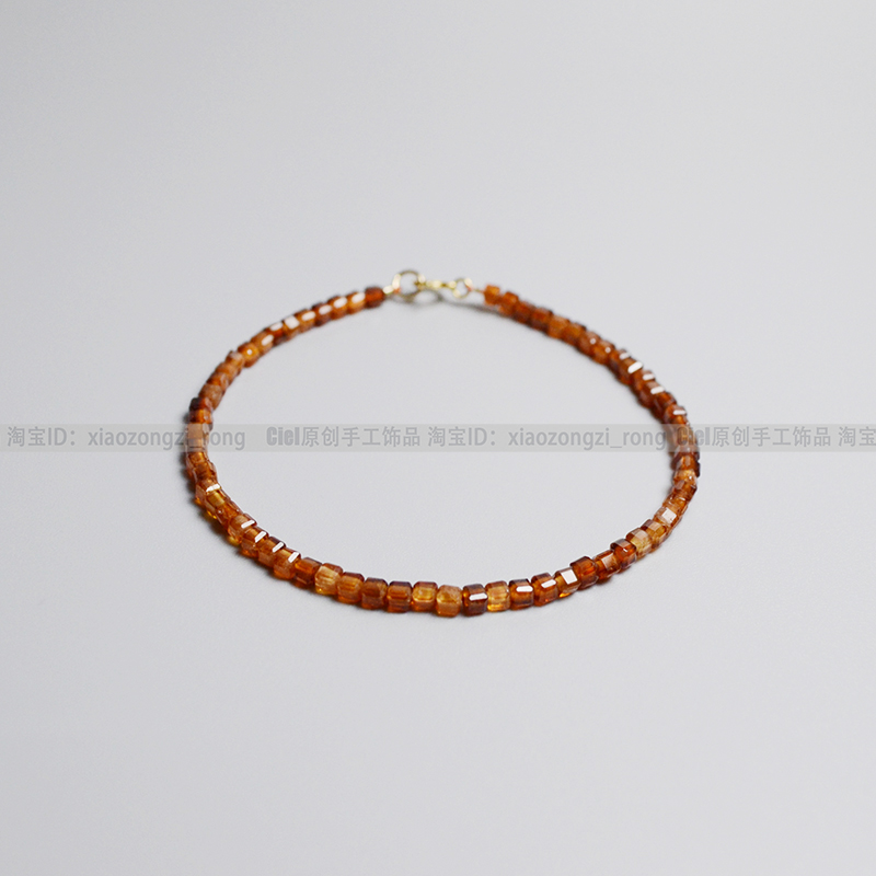 Ciel女石榴石原创超细方块珠手链