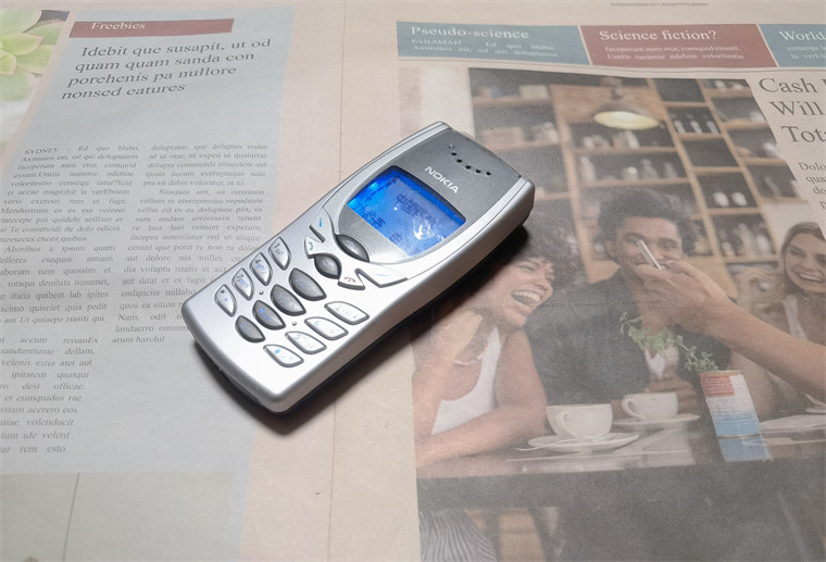 【直降200】绝版限量珍品 原装 诺基亚 8250 蝴蝶 蓝屏机 经典8系