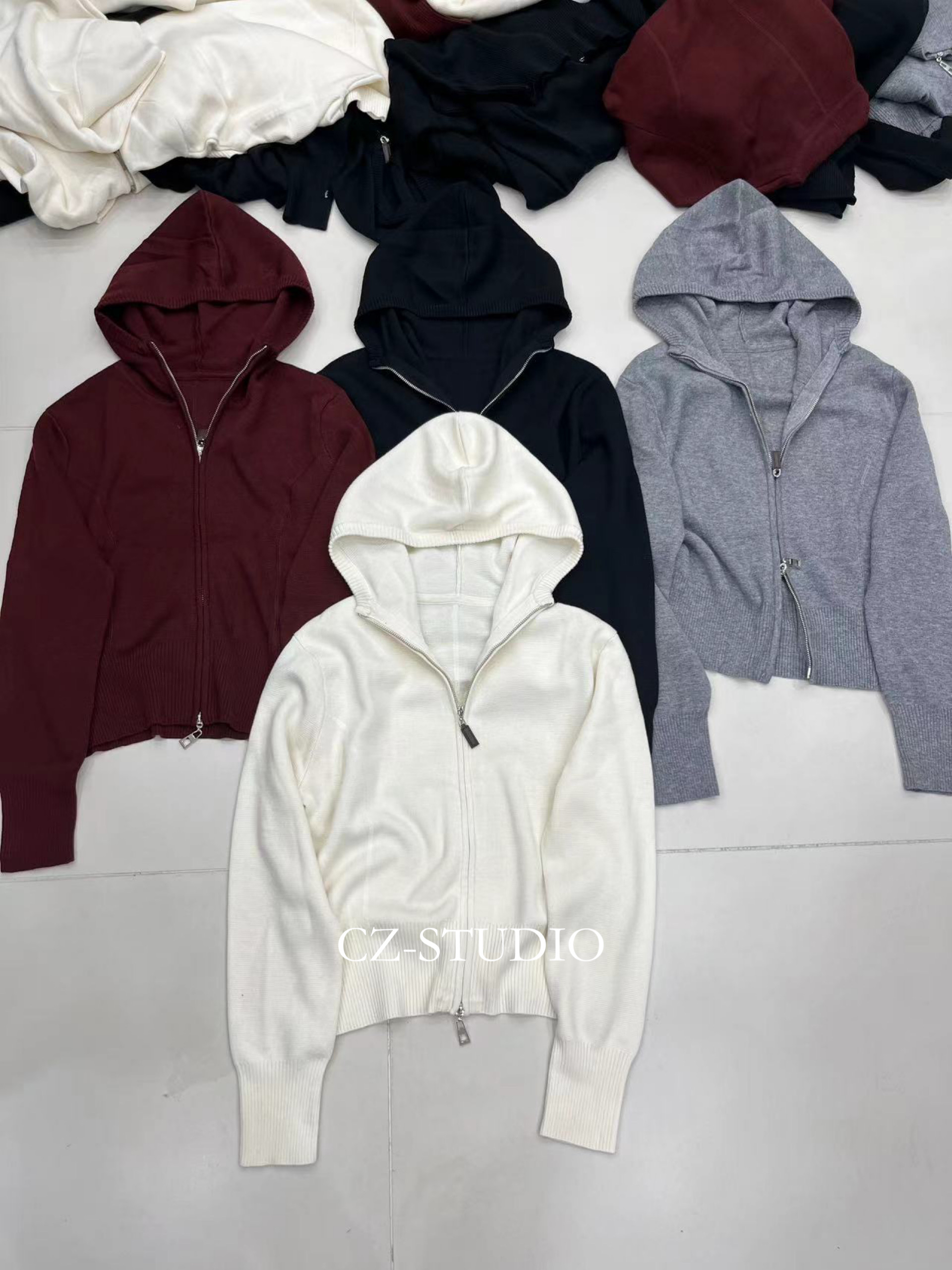 欧洲站2025秋冬新款连帽双拉链洋气百搭显瘦长袖针织开衫外套上衣