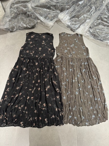 欧洲站2026春夏新款欧货时尚圆领无袖碎花宽松显瘦百搭连衣裙女