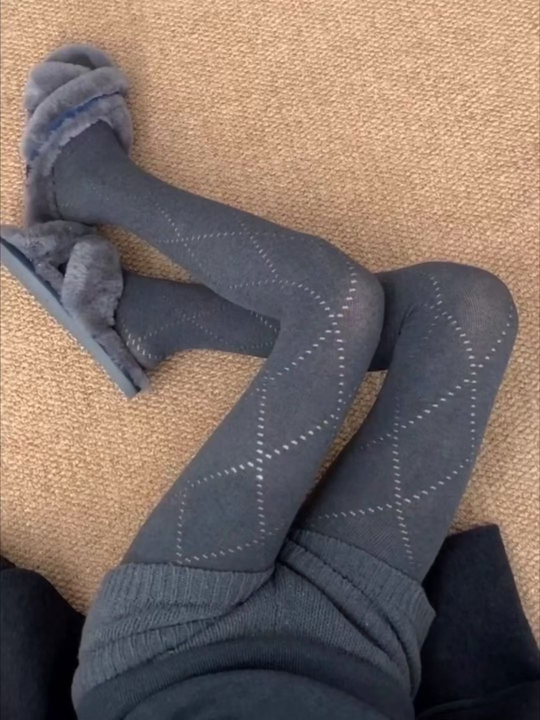 欧洲站2025秋季新款 欧货时尚菱形格镂空连裤袜显瘦舒适连脚袜