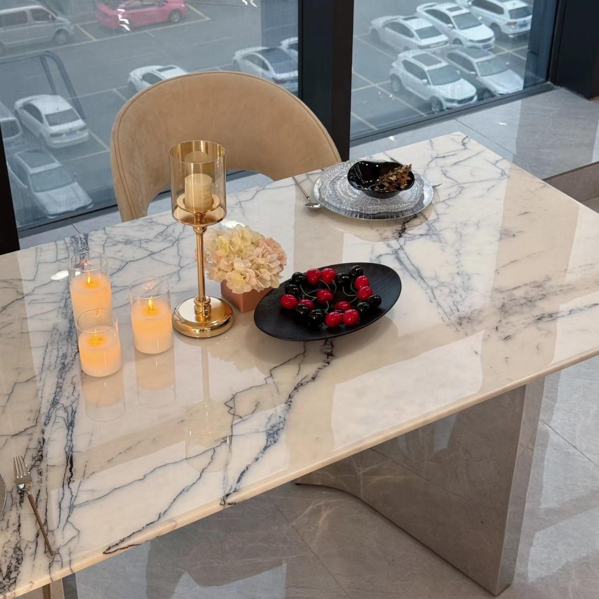 进口纯天然大理石香雪梅餐桌