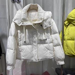2023冬新品白鸭绒羽绒服女短款连帽立体装饰可爱加厚面包服外套
