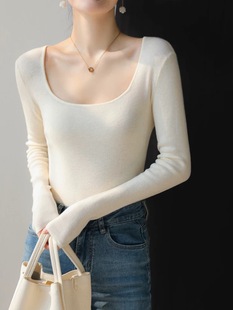 方领设计感修身长袖羊毛修身套头针织衫女2025春打底毛衣白色高级