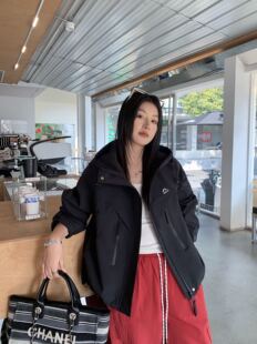 轩轩魅丽依族97-7710冲锋衣外套休闲时尚百搭款大码女装 春