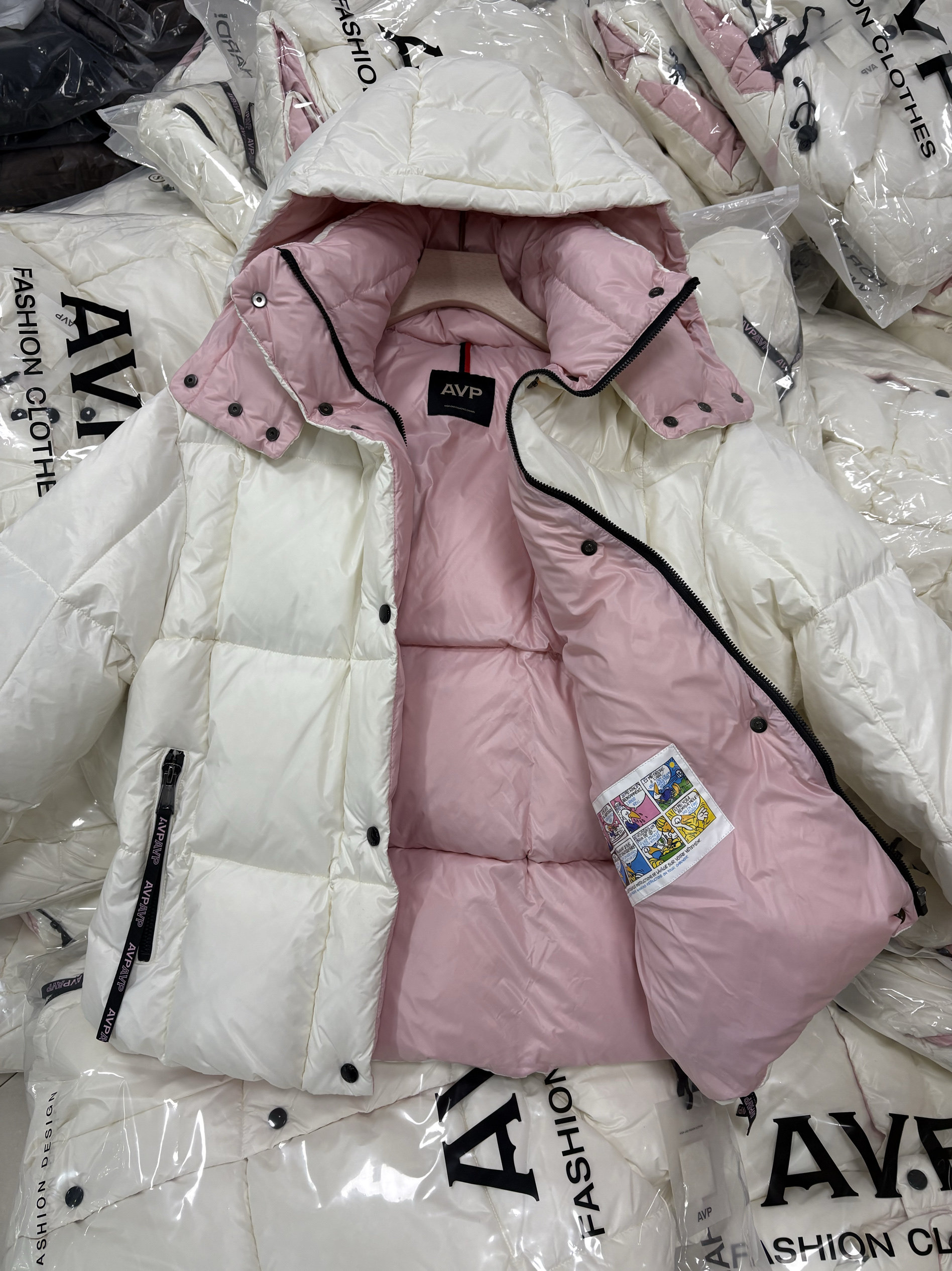 新款冬季撞色拼接连帽防风加厚女士羽绒服 90绒鹅绒服外套女,女装/女士精品,羽绒服,淘宝优惠券,粉丝福利购,淘宝优惠卷