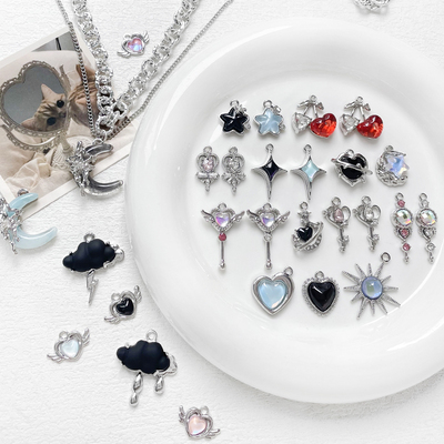 魔法棒六芒星云朵樱桃合金吊坠