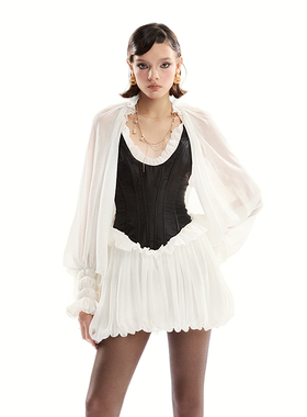 越南小众MUSTHAVE 2024年冬季新款经典法式黑白撞色u型垂感套装