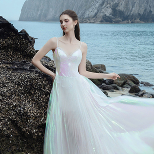 越南小众DARLING DIVA 2025年春季新款人鱼彩色光晕百褶吊带裙