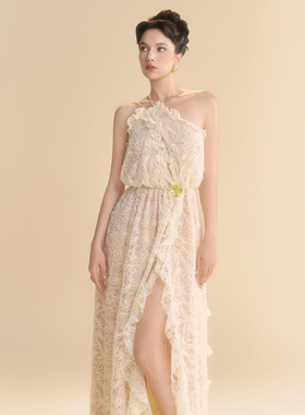 越南小众LINH PHUNG 2025年秋季新款柔美纹理感花边开衩连衣裙