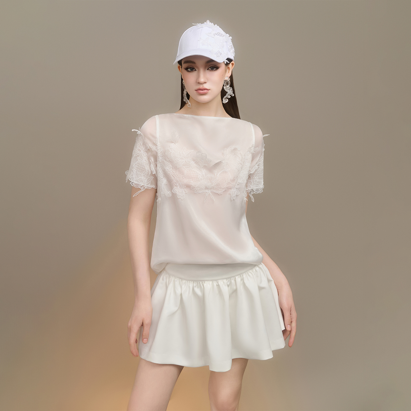 越南小众品牌ARTI 2025年夏季新款休闲通勤舒适蕾丝花套装裙